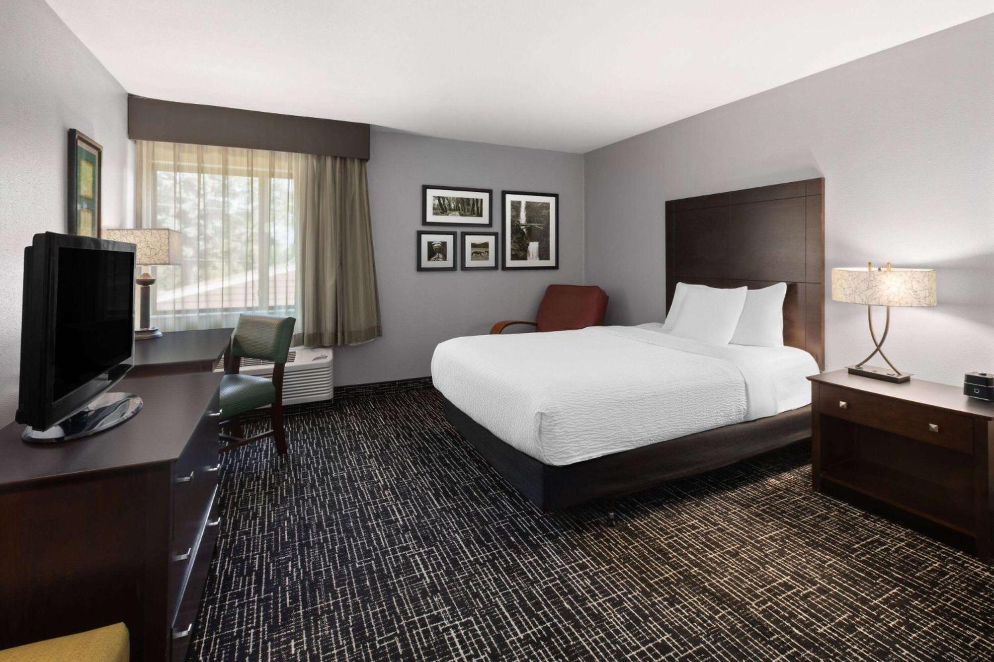 La Quinta Inn By Wyndham Sheboygan Εξωτερικό φωτογραφία